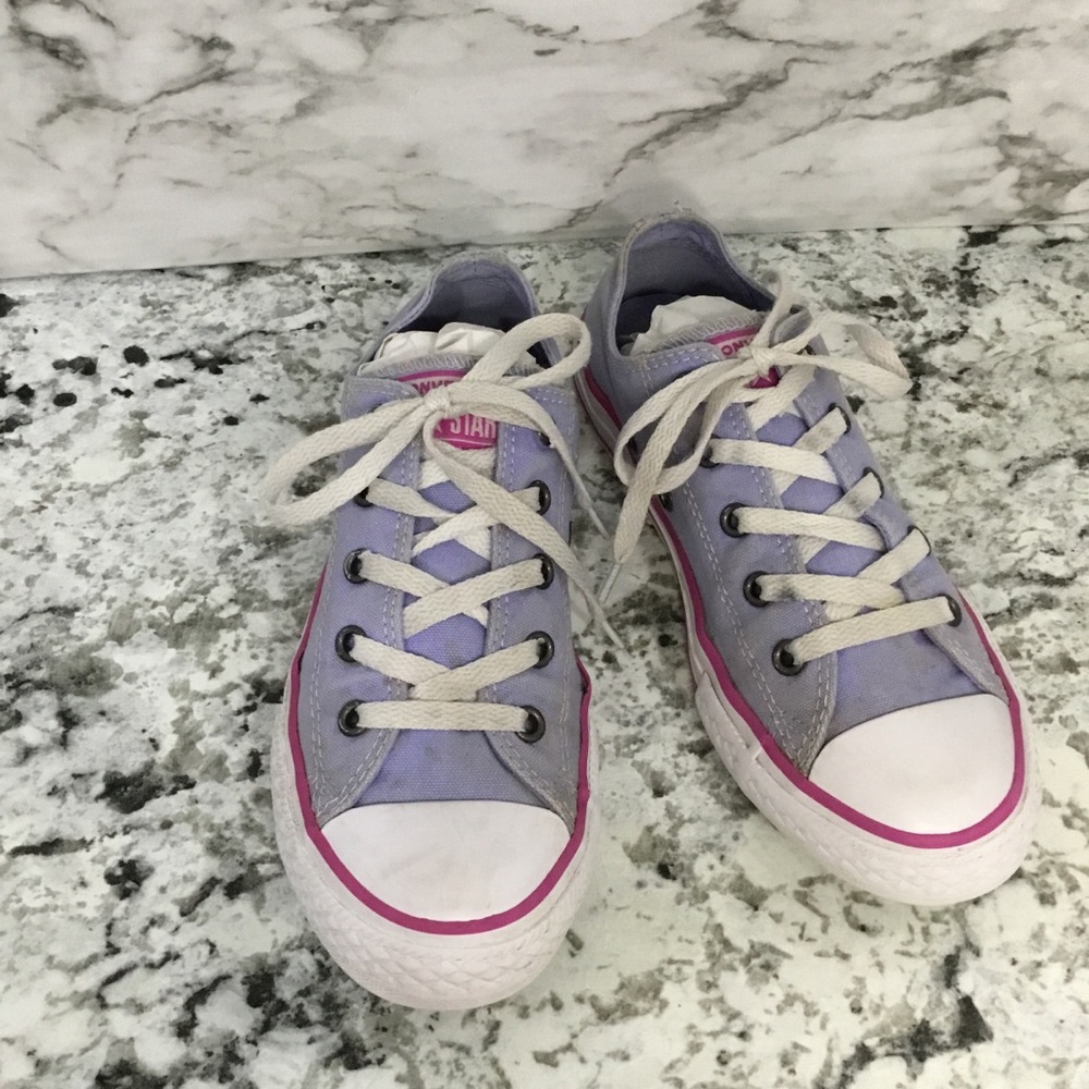 COPY - Girls Chuck Taylor All Star Sneakers - Picture 5 of 14